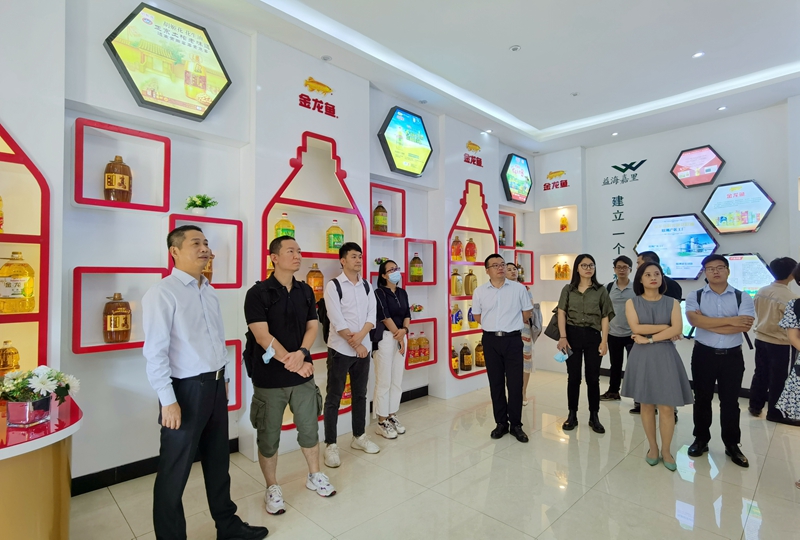/QJ_751972456657.jpg 考察乐天使产品展示区.jpg